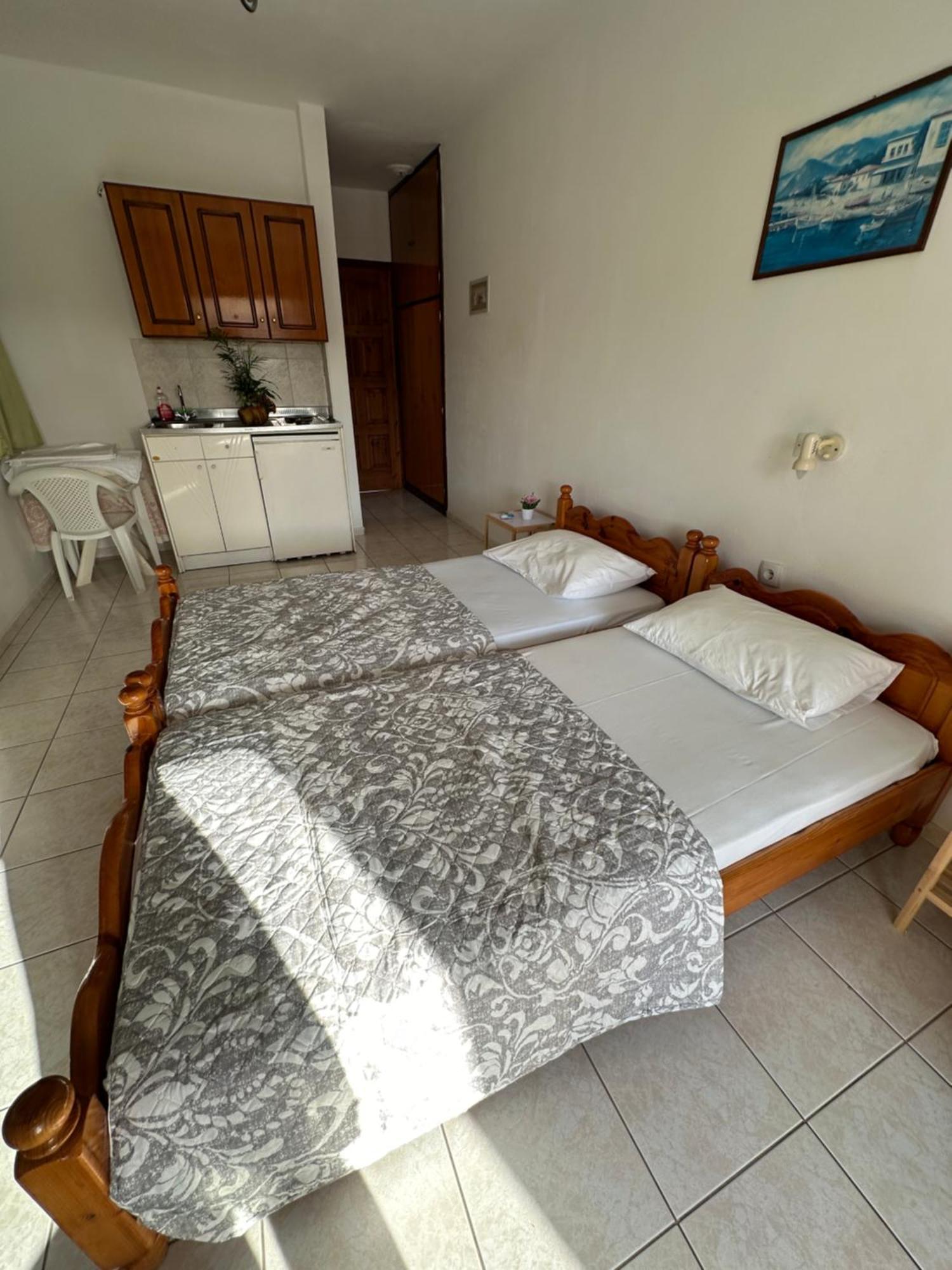 Joanna Rooms Skala Eresou Exterior photo