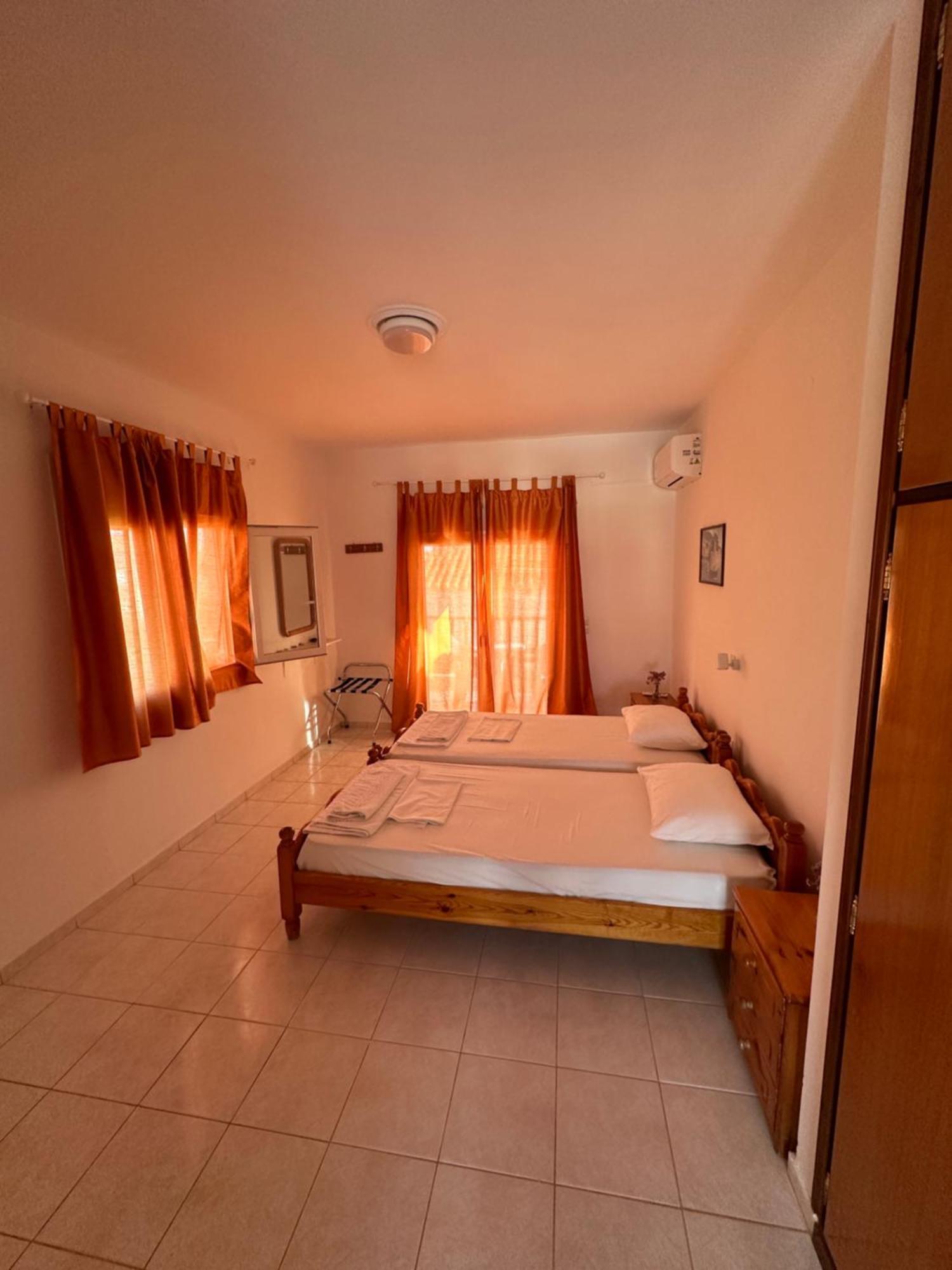Joanna Rooms Skala Eresou Exterior photo